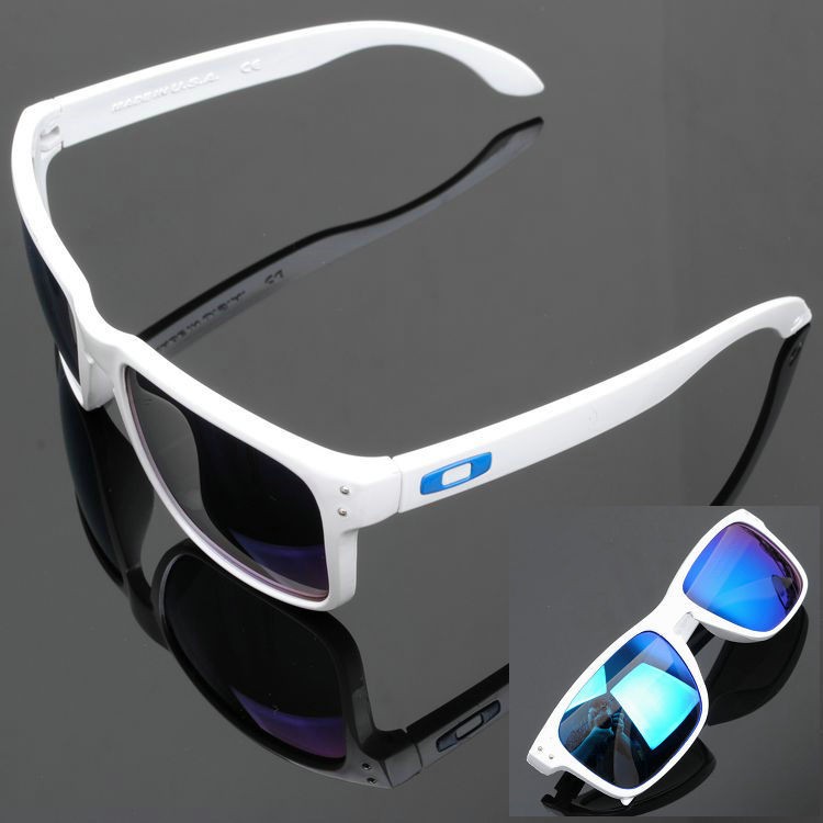 blue and white oakley sunglasses